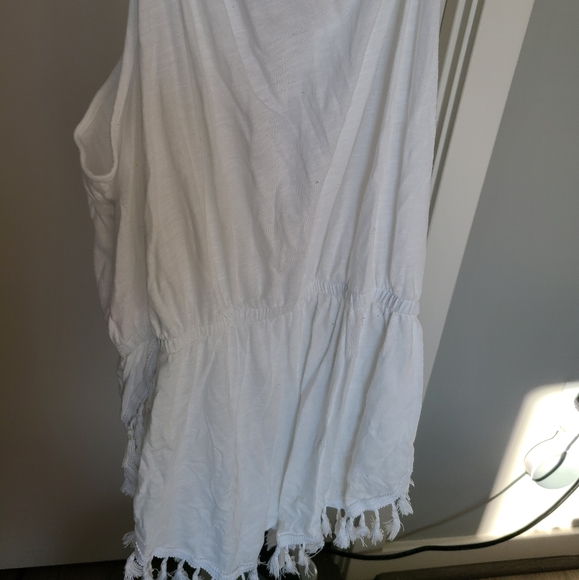 Victoria's Secret swim cover-up - Picture 2 of 3